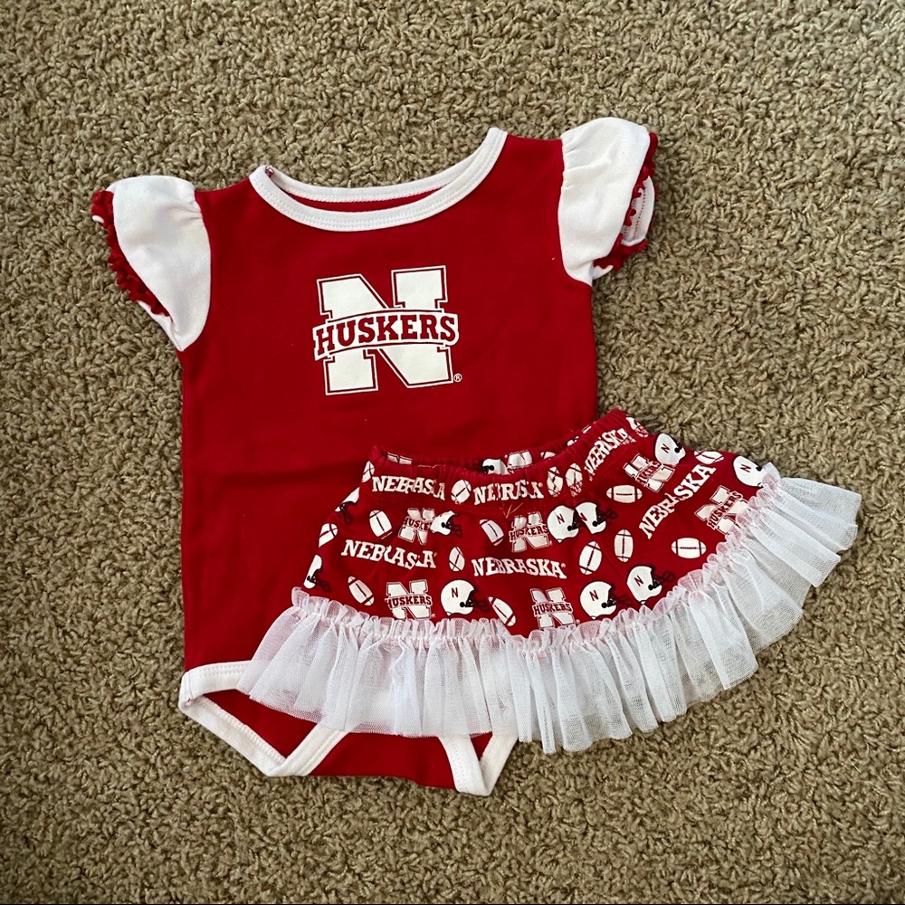 Baby Girl Huskers Set